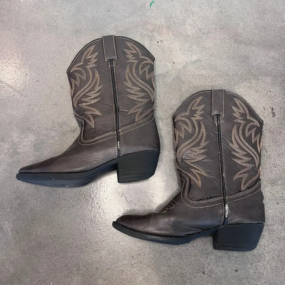 Austin Trading Co Western Brown Cowboy boots Girls size 2 rodeo outdoor shoes